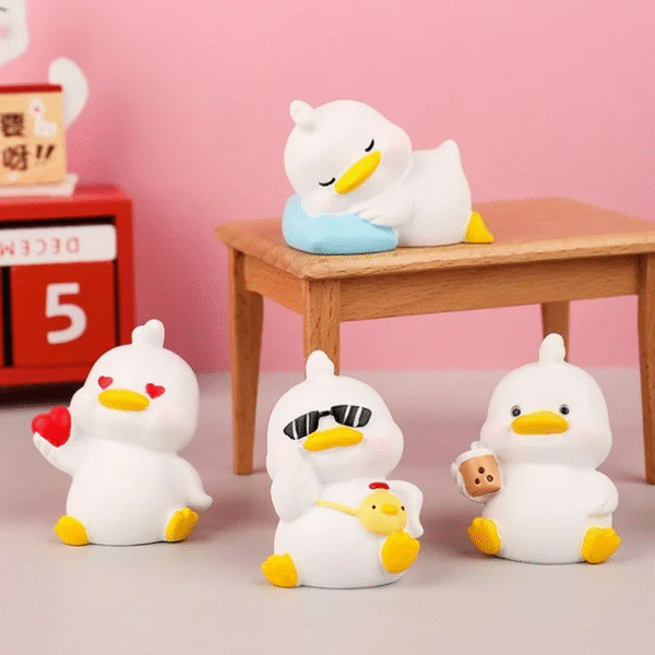 50010000101_2 Cute MO Duck Ornament Desktop & Car Decoration