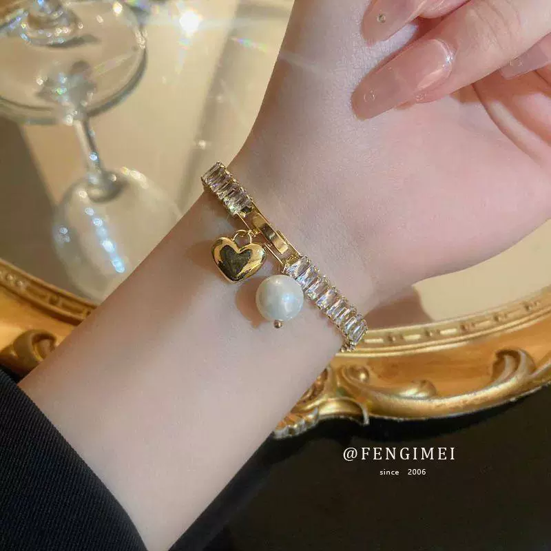 70020000601_3-1.png Starry Zircon & Pearl Spliced Metal Bracelet