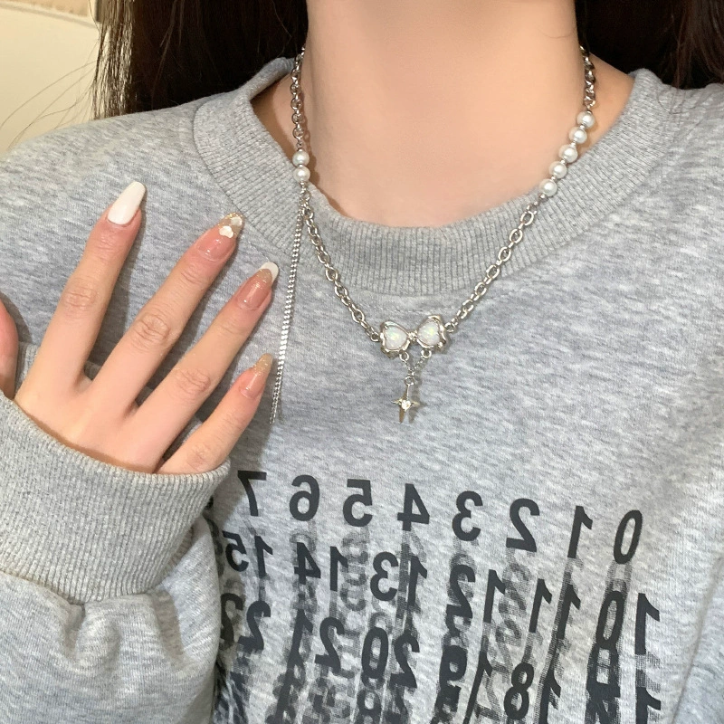 Sweet Vintage-Inspired Bow & Star Pearl Pendant Necklace