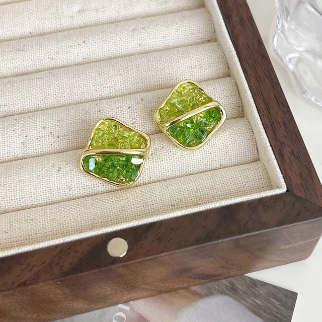 70040000301_1 Vintage Color-Block Crystal Square 925 Silver Stud Pin Earrings