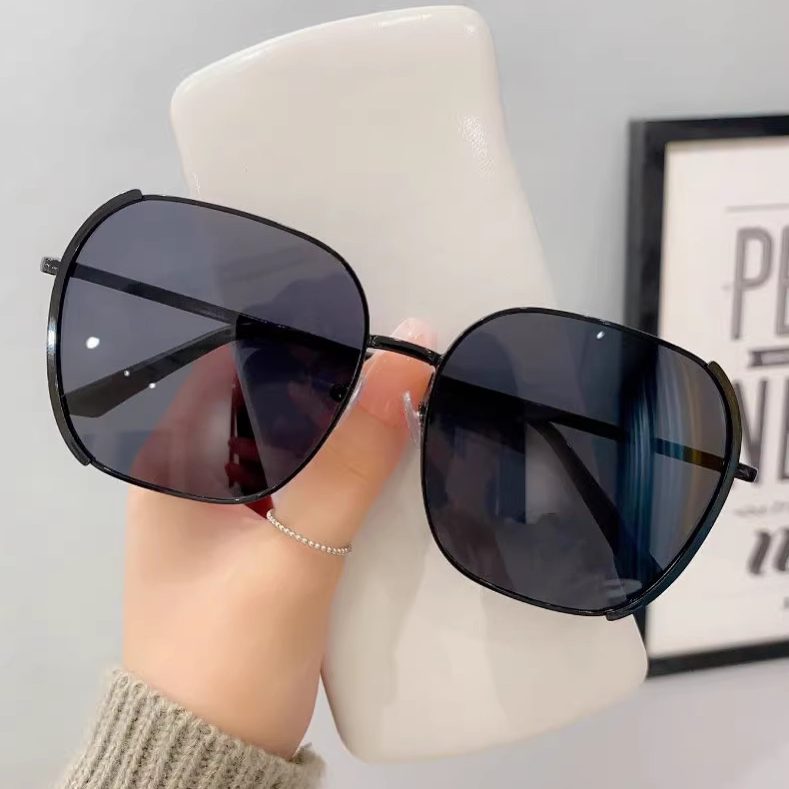 Ultralight Retro Large Frame Sunglasses