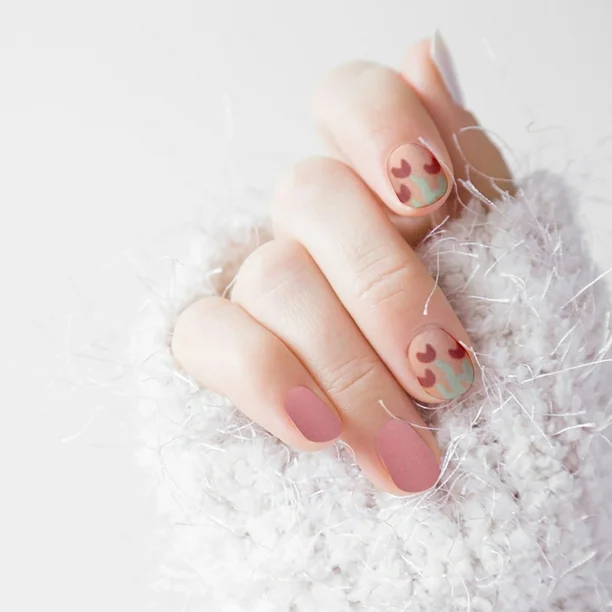 80040000201_4 Short Press-On Nails Dusty Rose Matte Tulip Design 24pcs