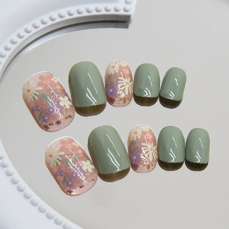 Green Floral Press-On Nails 24pcs