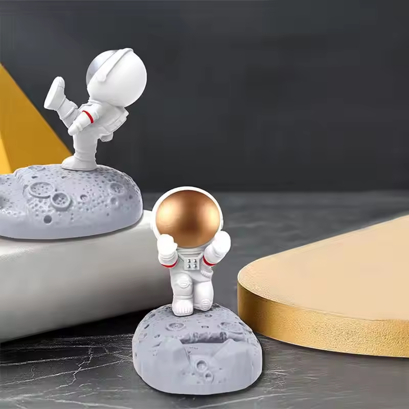 Astronaut Cell Phone Holder Creative Desk Stand