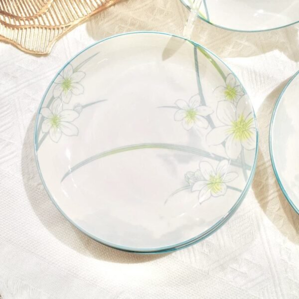 20020002501_2 Blue Orchid Plate