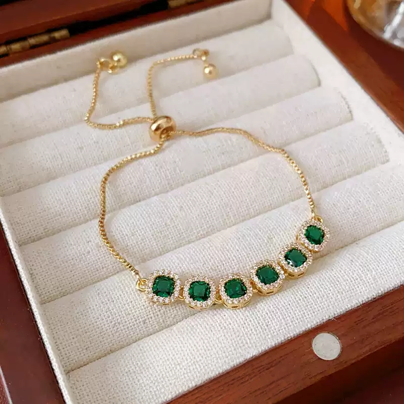 70020001801_1-1.png Square Emerald Green Zircon Strand Adjustable Bracelet