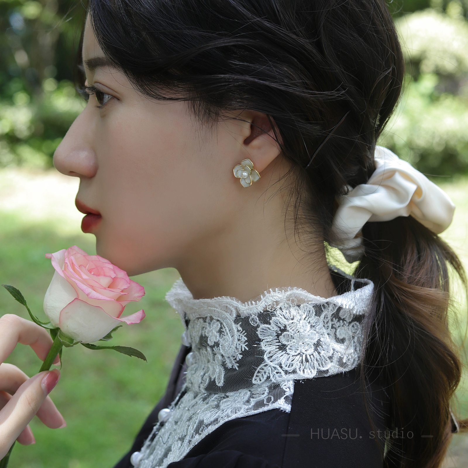 Elegant White Camellia Flower Stud Earrings 925 Silver Post - Image 4