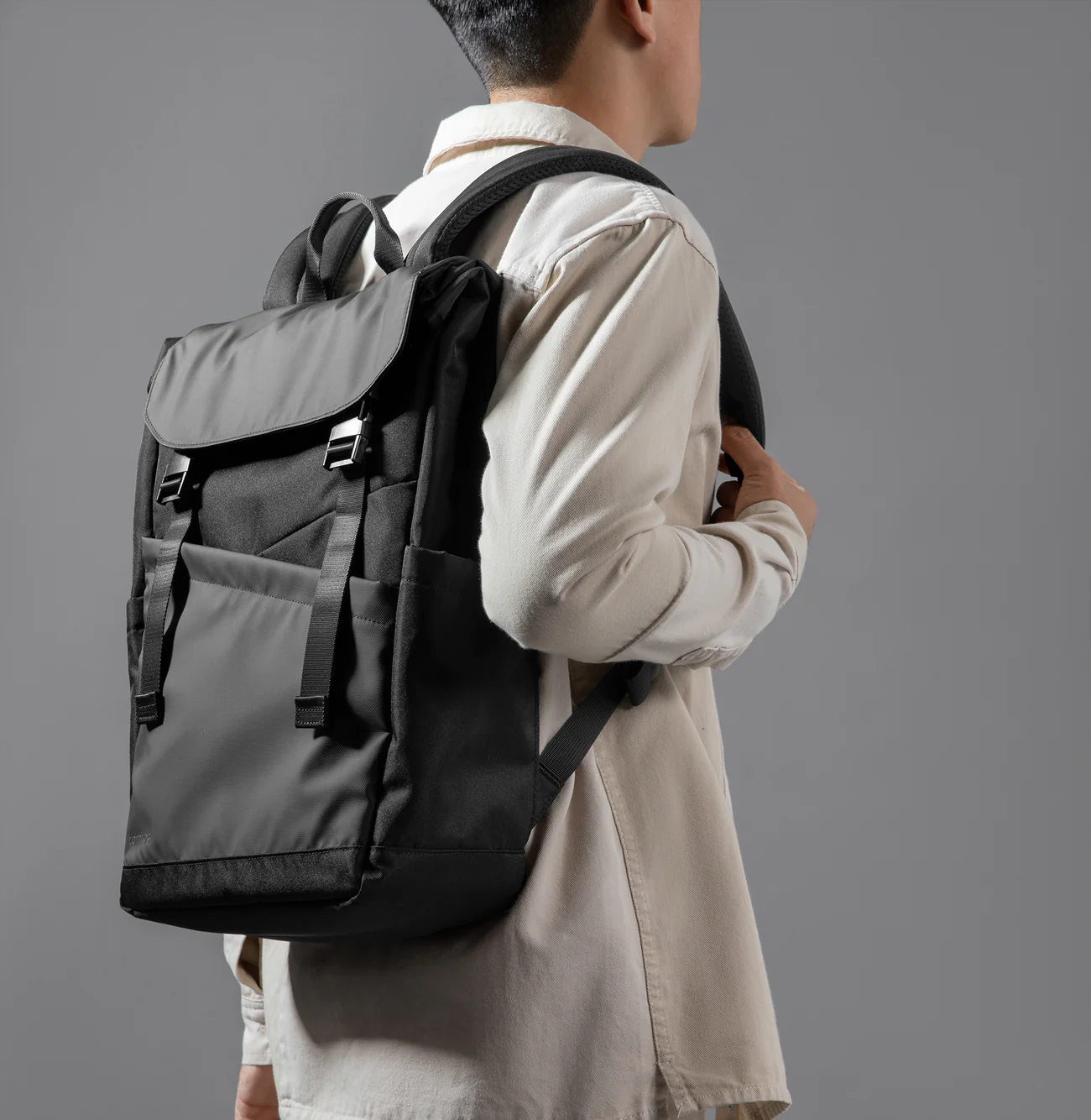 tomtoc Slash T64 Backpack 18L Laptop & Travel Bag - Meteorite - Image 4